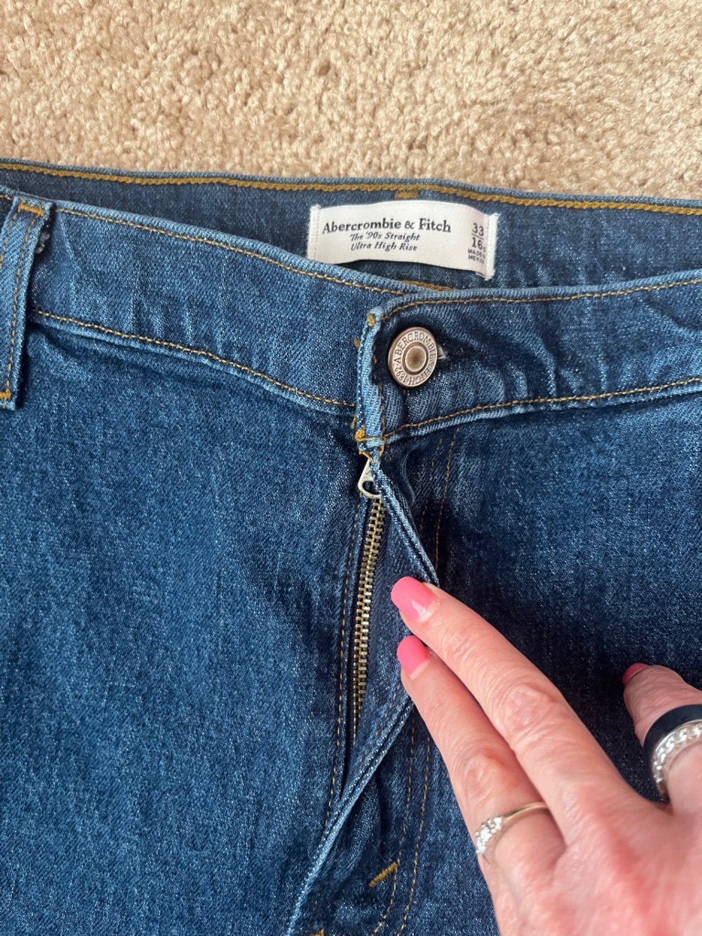 NWT Abercrombie & Fitch 90’s Straight Ultra High Rise Jeans - Picture 3 of 12